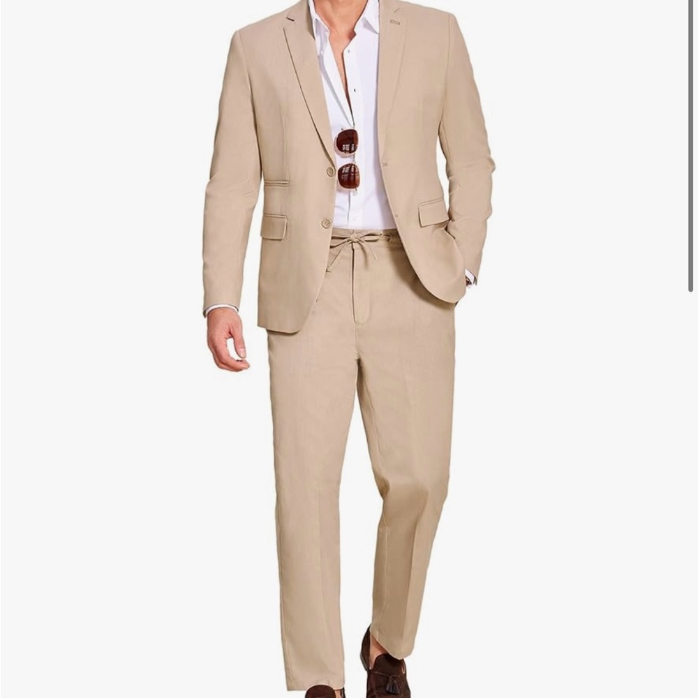 Classic Men's Beige Suit Set - size M